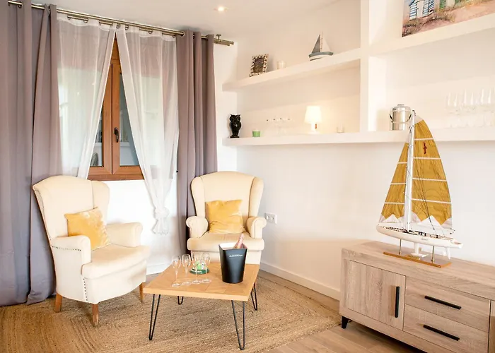 Palmeras En Apartment Castell-Platja d’Aro